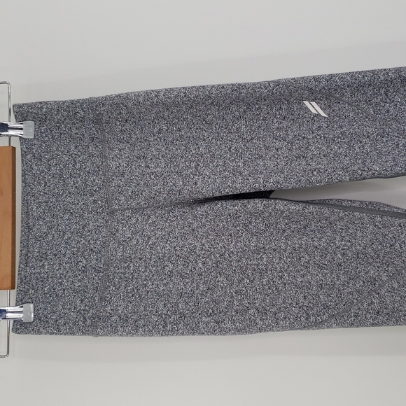 DOYOUEVEN Marl Grey High Rise Excel Leggings - Picture 5 of 9